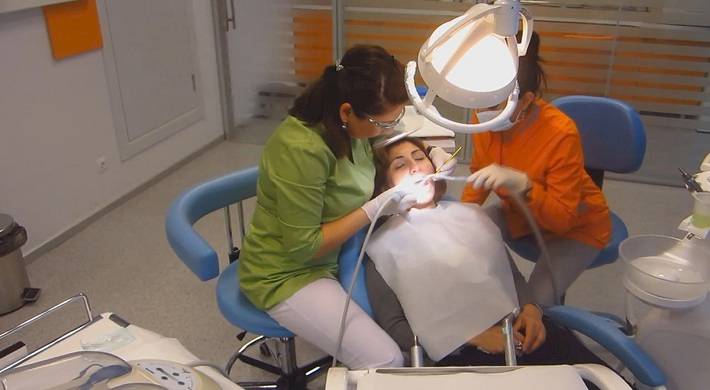 некачественно оказали стоматологические услуги, себя защитить Некачественно оказали стоматологические услуги - что можно сделать + как себя защитить